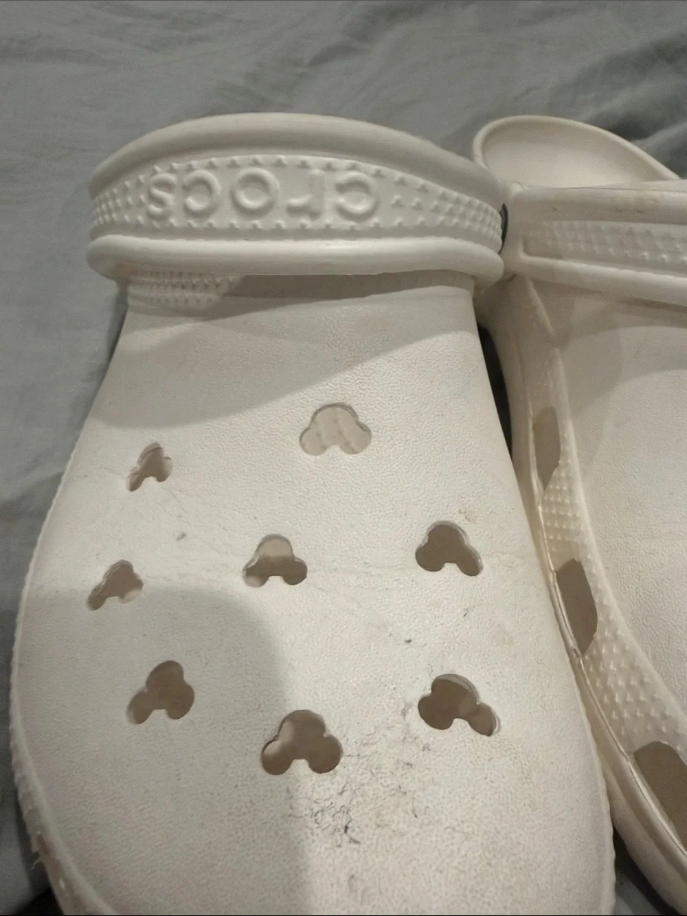 CROCS Classic Clog in White Disney